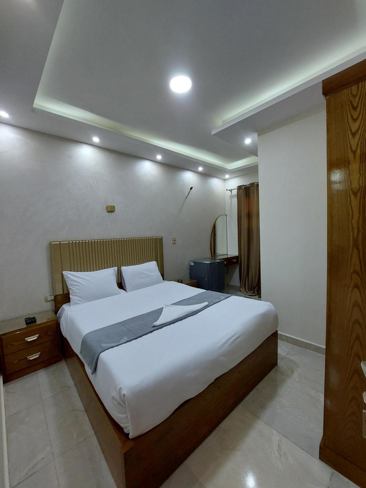 Regent Pyramids View Hotel Kafrat al Jabal Exterior photo