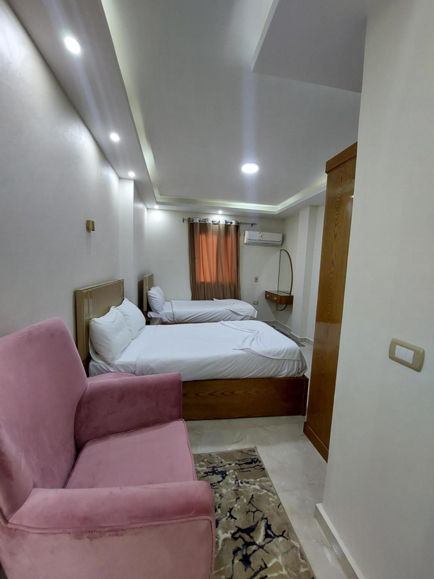 Regent Pyramids View Hotel Kafrat al Jabal Exterior photo
